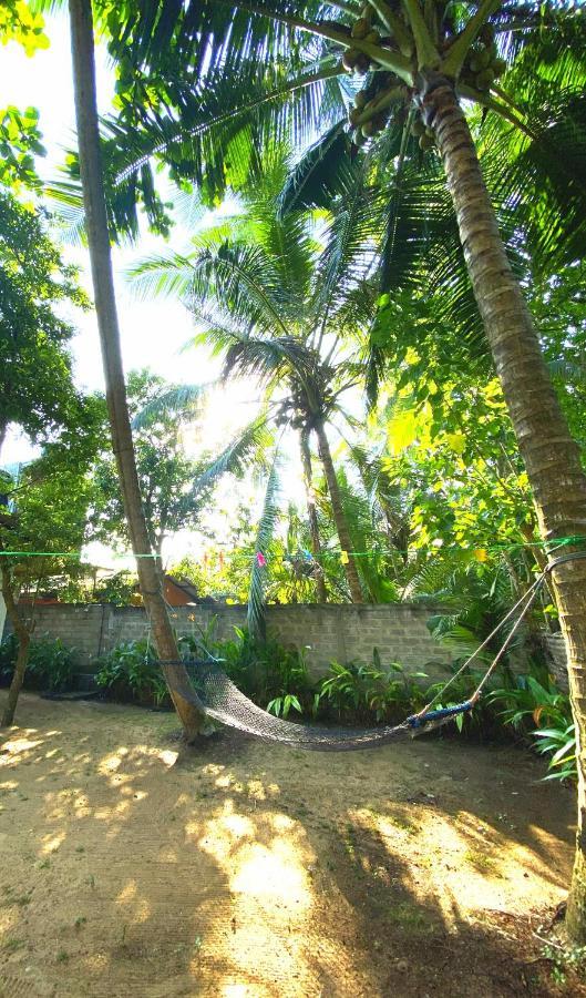 Mango Villa Хиккадува Экстерьер фото