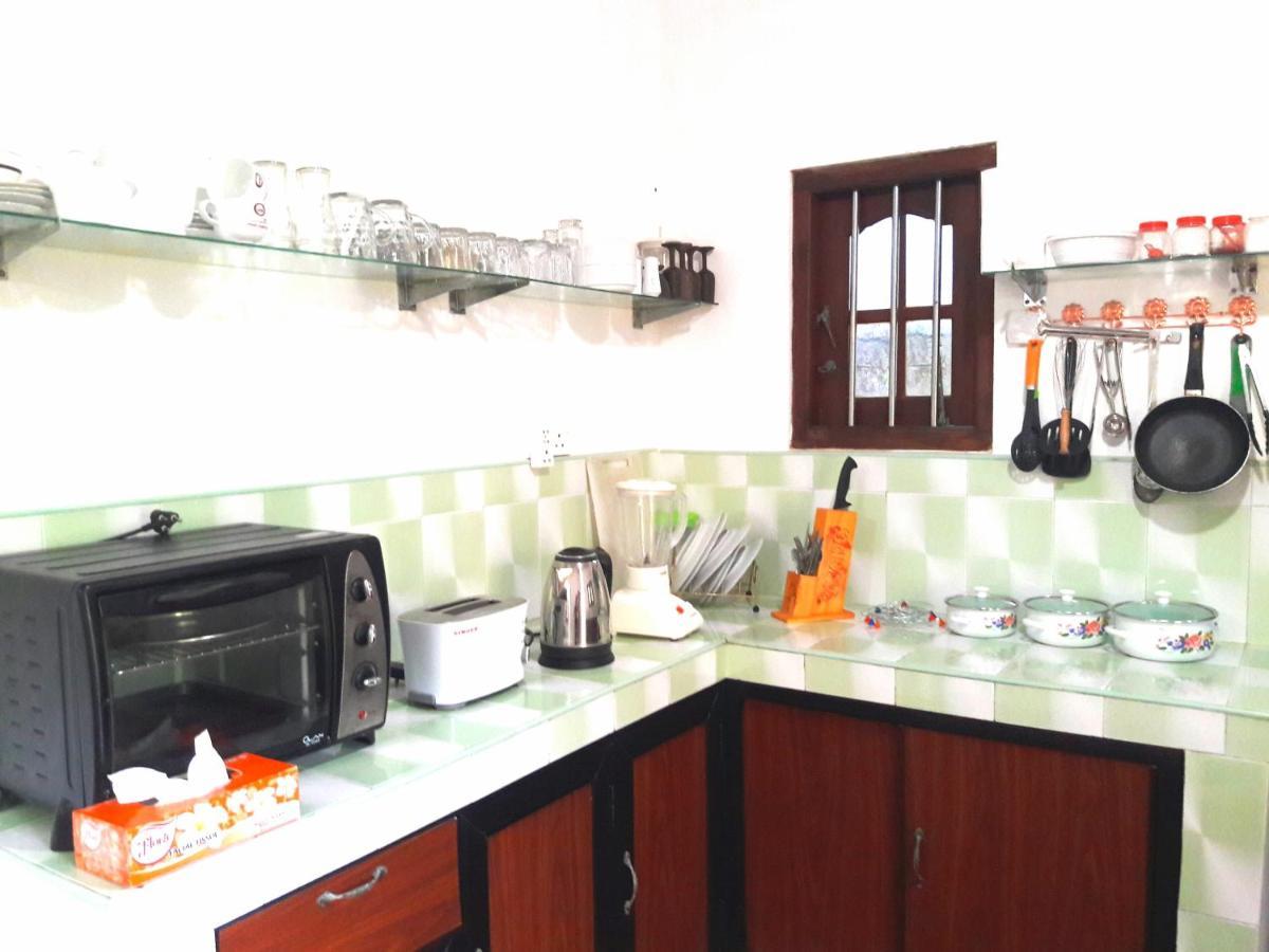 Mango Villa Хиккадува Экстерьер фото