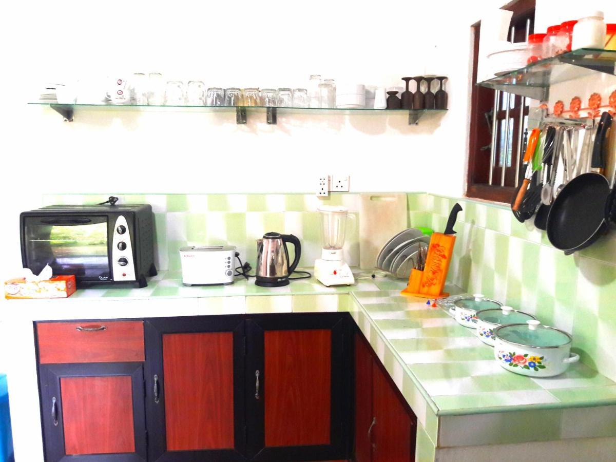 Mango Villa Хиккадува Экстерьер фото