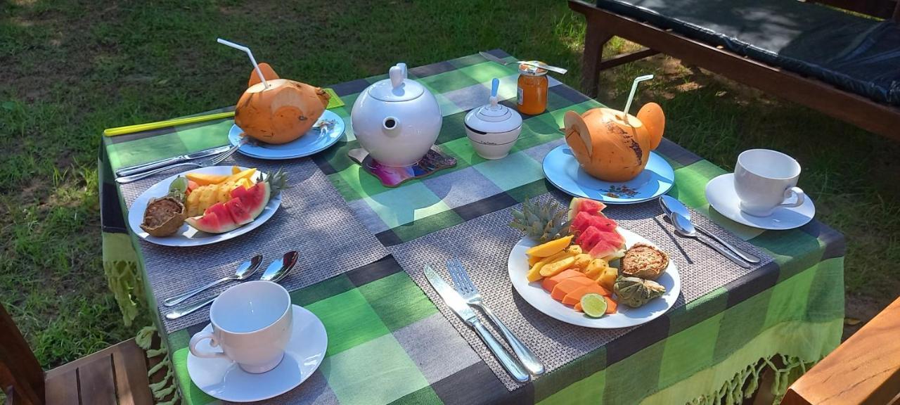 Mango Villa Хиккадува Экстерьер фото