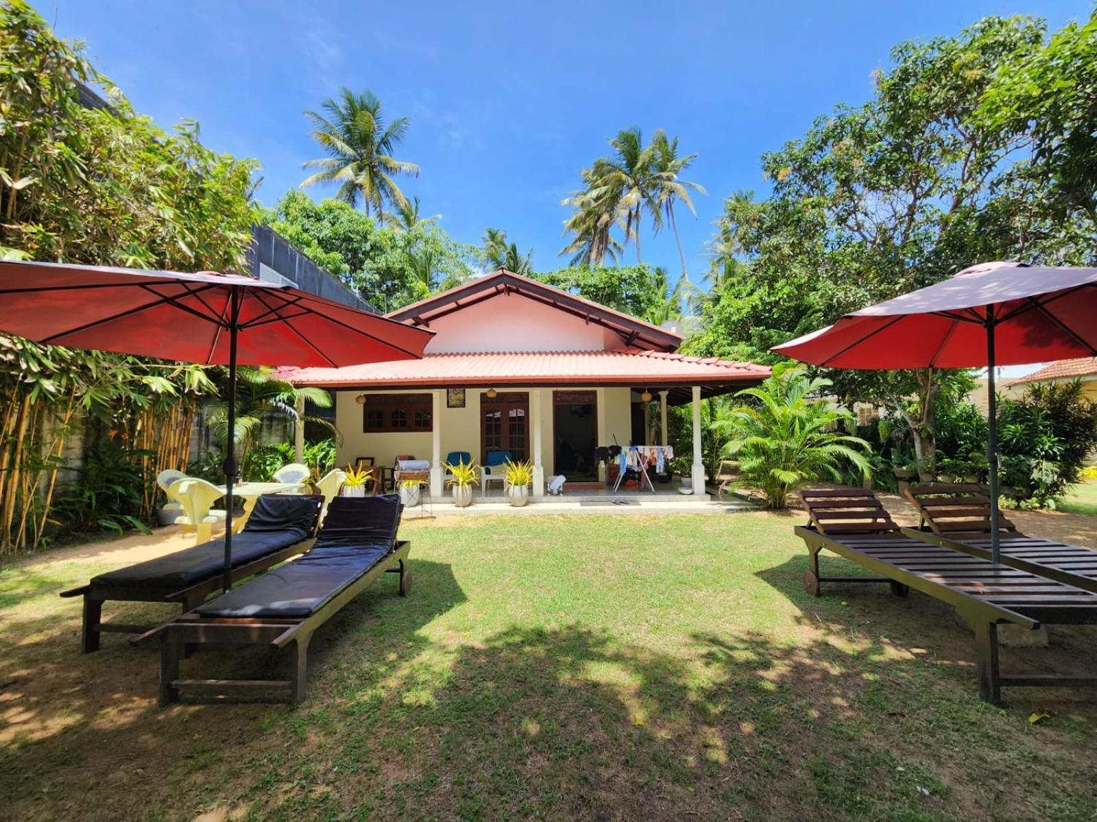 Mango Villa Хиккадува Экстерьер фото