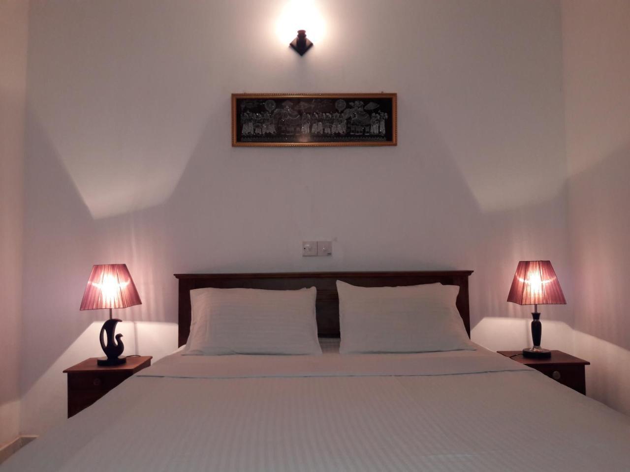 Mango Villa Хиккадува Экстерьер фото