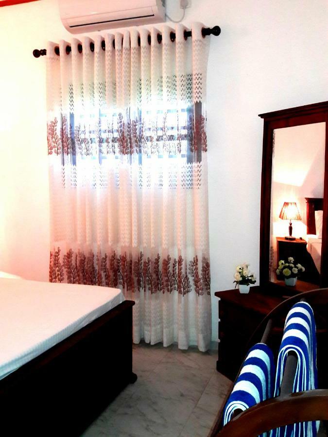 Mango Villa Хиккадува Экстерьер фото