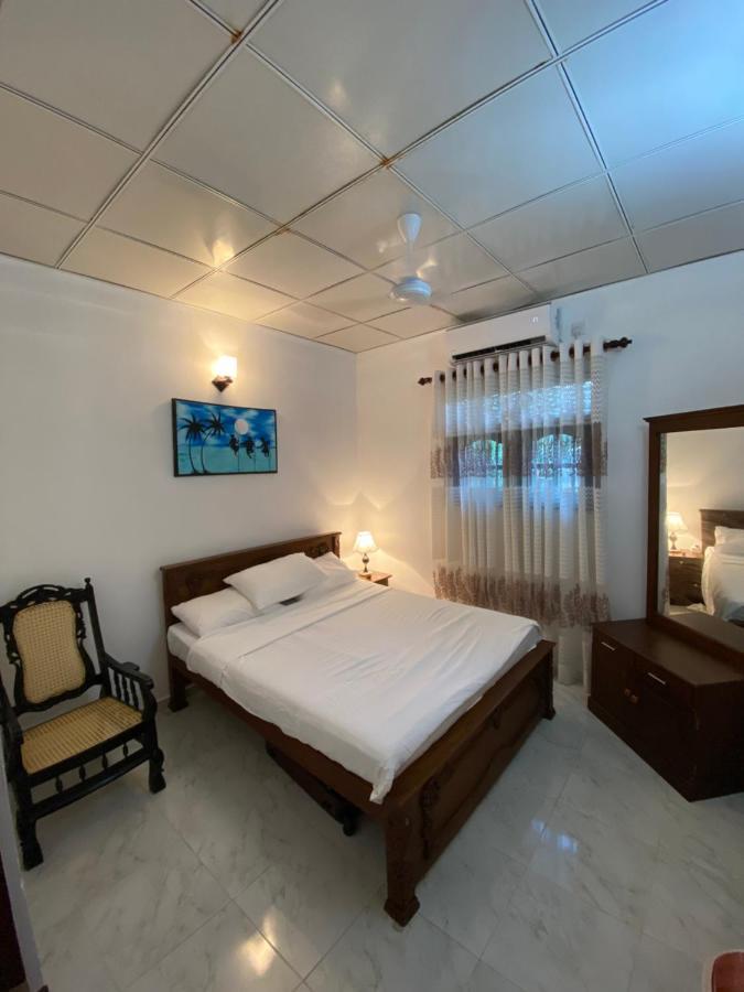 Mango Villa Хиккадува Экстерьер фото