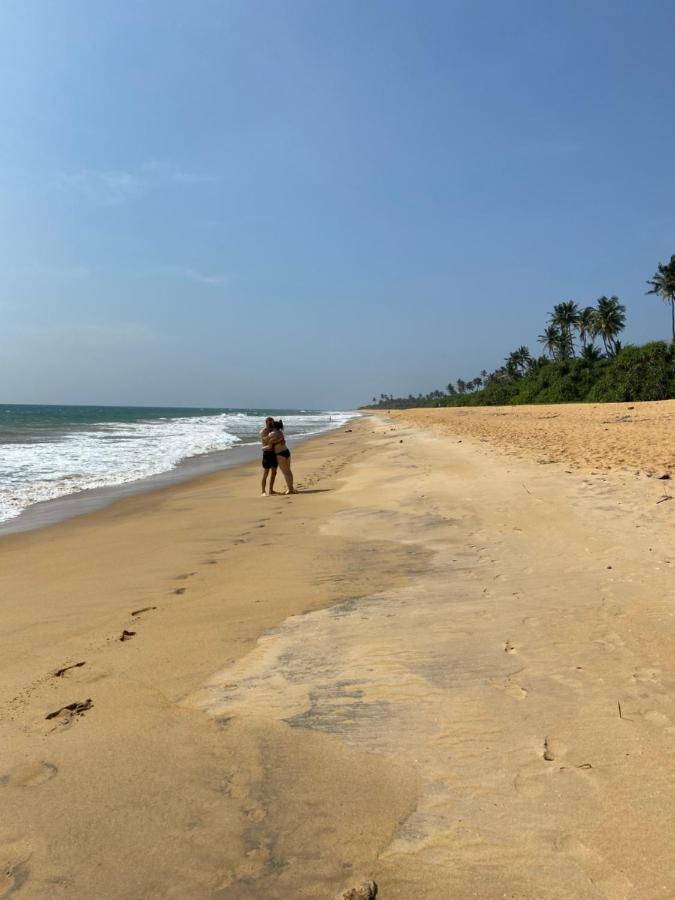 Mango Villa Хиккадува Экстерьер фото